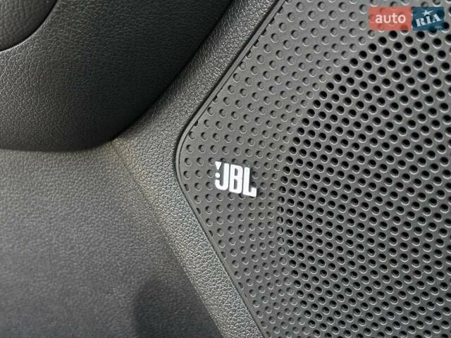 Серый Киа Niro, объемом двигателя 0 л и пробегом 62 тыс. км за 22450 $, фото 32 на Automoto.ua
