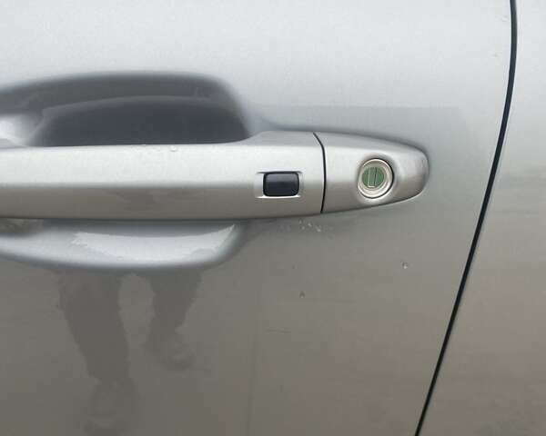 Серый Киа Niro, объемом двигателя 0 л и пробегом 54 тыс. км за 19999 $, фото 10 на Automoto.ua