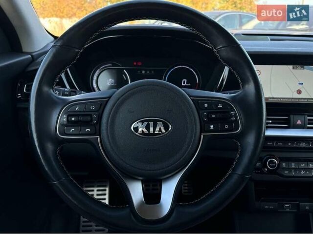 Сірий Кіа Niro, об'ємом двигуна 0 л та пробігом 37 тис. км за 24600 $, фото 43 на Automoto.ua