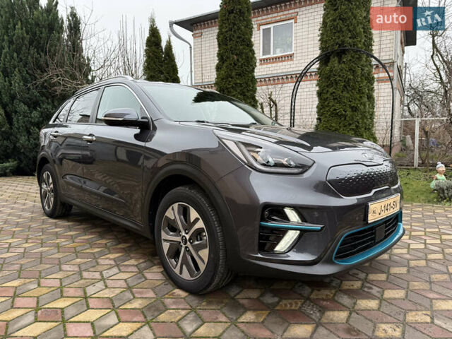 Сірий Кіа Niro, об'ємом двигуна 0 л та пробігом 50 тис. км за 22300 $, фото 16 на Automoto.ua