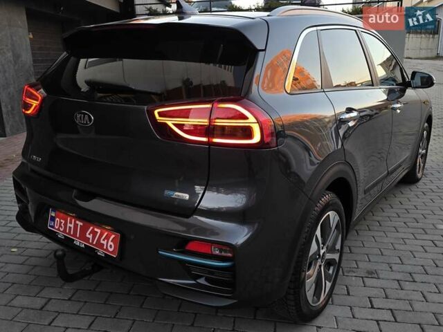 Сірий Кіа Niro, об'ємом двигуна 0 л та пробігом 136 тис. км за 18899 $, фото 6 на Automoto.ua