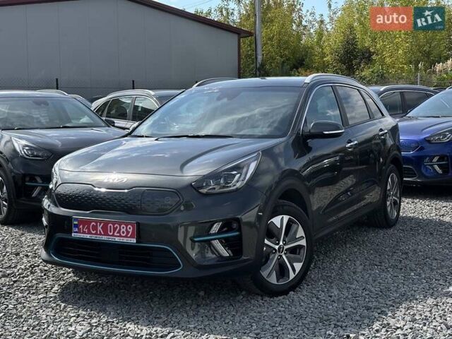 Серый Киа Niro, объемом двигателя 0 л и пробегом 62 тыс. км за 22450 $, фото 1 на Automoto.ua