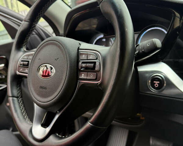 Сірий Кіа Niro, об'ємом двигуна 0 л та пробігом 50 тис. км за 22300 $, фото 53 на Automoto.ua
