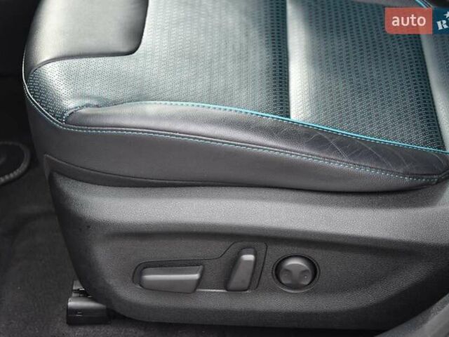 Серый Киа Niro, объемом двигателя 0 л и пробегом 34 тыс. км за 23999 $, фото 13 на Automoto.ua
