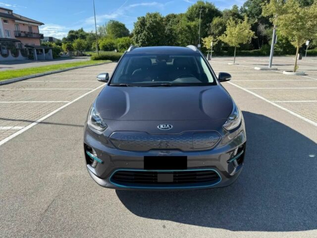 Серый Киа Niro, объемом двигателя 0 л и пробегом 34 тыс. км за 15000 $, фото 1 на Automoto.ua