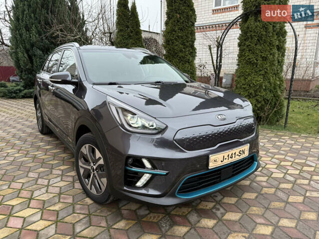 Сірий Кіа Niro, об'ємом двигуна 0 л та пробігом 50 тис. км за 22300 $, фото 20 на Automoto.ua