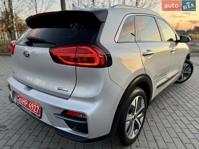 Киа Niro 2021 в Бердичеве на Automoto.ua Серый Киа Niro, объемом двигателя 0 л и пробегом 70 тыс. км за 21350 $, фото 21 на Automoto.ua