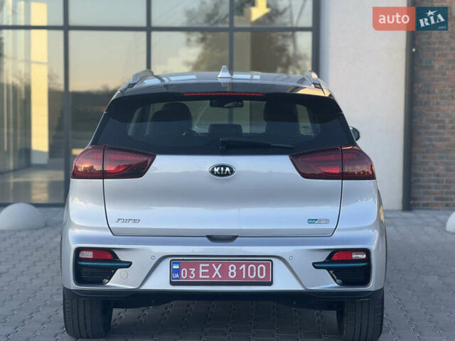 Серый Киа Niro, объемом двигателя 0 л и пробегом 139 тыс. км за 17999 $, фото 14 на Automoto.ua