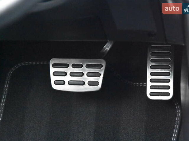 Серый Киа Niro, объемом двигателя 0 л и пробегом 47 тыс. км за 23890 $, фото 13 на Automoto.ua