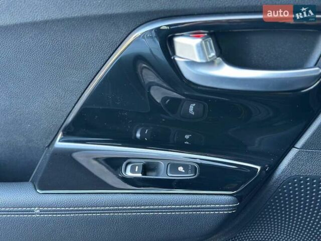 Серый Киа Niro, объемом двигателя 1.6 л и пробегом 57 тыс. км за 24900 $, фото 39 на Automoto.ua