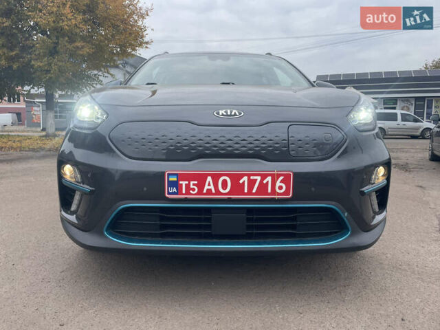 Киа Niro 2021 в Бахмаче на Automoto.ua Серый Киа Niro, объемом двигателя 0 л и пробегом 139 тыс. км за 17900 $, фото 2 на Automoto.ua