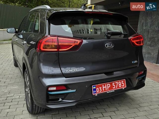 Серый Киа Niro, объемом двигателя 0 л и пробегом 153 тыс. км за 17950 $, фото 9 на Automoto.ua