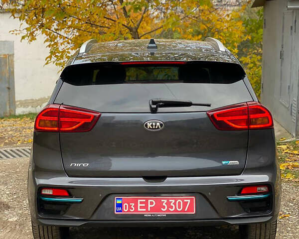 Серый Киа Niro, объемом двигателя 0 л и пробегом 149 тыс. км за 18550 $, фото 15 на Automoto.ua