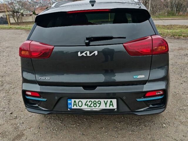 Сірий Кіа Niro, об'ємом двигуна 0 л та пробігом 76 тис. км за 18700 $, фото 3 на Automoto.ua