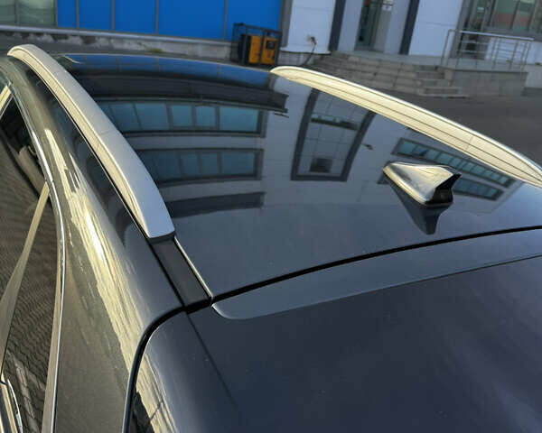 Серый Киа Niro, объемом двигателя 0 л и пробегом 86 тыс. км за 23400 $, фото 13 на Automoto.ua