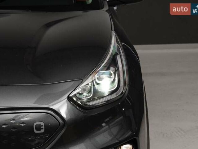 Сірий Кіа Niro, об'ємом двигуна 0 л та пробігом 77 тис. км за 14950 $, фото 6 на Automoto.ua