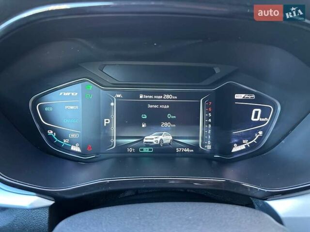 Серый Киа Niro, объемом двигателя 1.6 л и пробегом 57 тыс. км за 24900 $, фото 28 на Automoto.ua