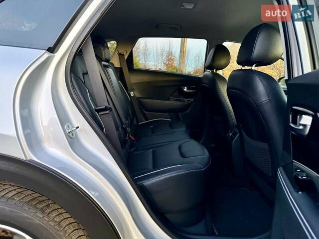Киа Niro 2021 в Бердичеве на Automoto.ua Серый Киа Niro, объемом двигателя 0 л и пробегом 70 тыс. км за 21350 $, фото 88 на Automoto.ua
