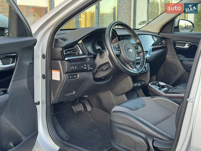 Серый Киа Niro, объемом двигателя 0 л и пробегом 139 тыс. км за 17999 $, фото 28 на Automoto.ua