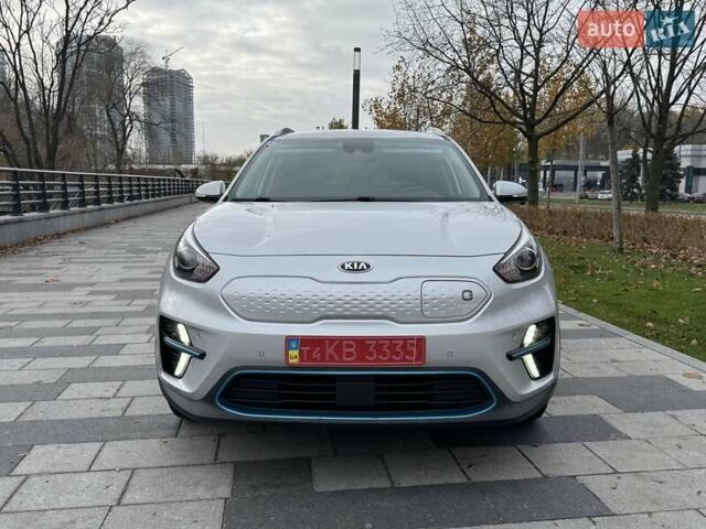 Сірий Кіа Niro, об'ємом двигуна 0 л та пробігом 101 тис. км за 19300 $, фото 7 на Automoto.ua