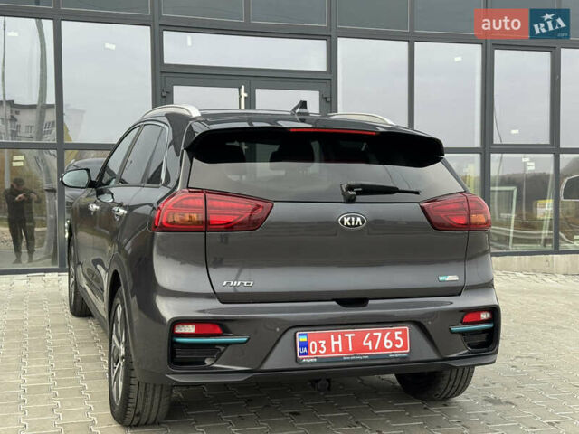 Серый Киа Niro, объемом двигателя 0 л и пробегом 147 тыс. км за 18450 $, фото 18 на Automoto.ua
