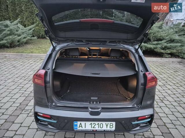 Серый Киа Niro, объемом двигателя 0 л и пробегом 79 тыс. км за 20450 $, фото 11 на Automoto.ua