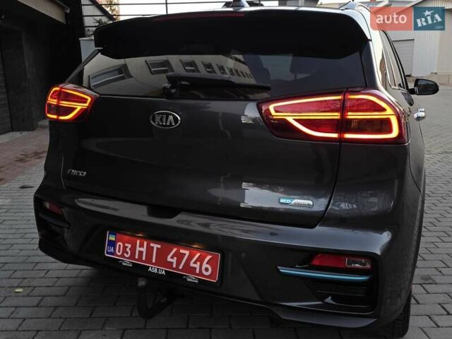 Сірий Кіа Niro, об'ємом двигуна 0 л та пробігом 136 тис. км за 18899 $, фото 7 на Automoto.ua