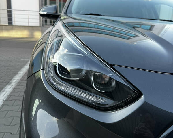 Серый Киа Niro, объемом двигателя 0 л и пробегом 86 тыс. км за 23400 $, фото 87 на Automoto.ua