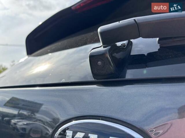 Серый Киа Niro, объемом двигателя 0 л и пробегом 67 тыс. км за 22400 $, фото 12 на Automoto.ua