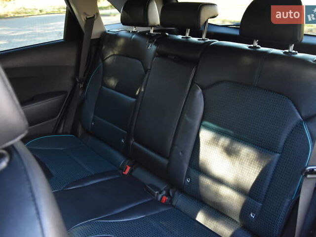 Сірий Кіа Niro, об'ємом двигуна 0 л та пробігом 99 тис. км за 22880 $, фото 29 на Automoto.ua