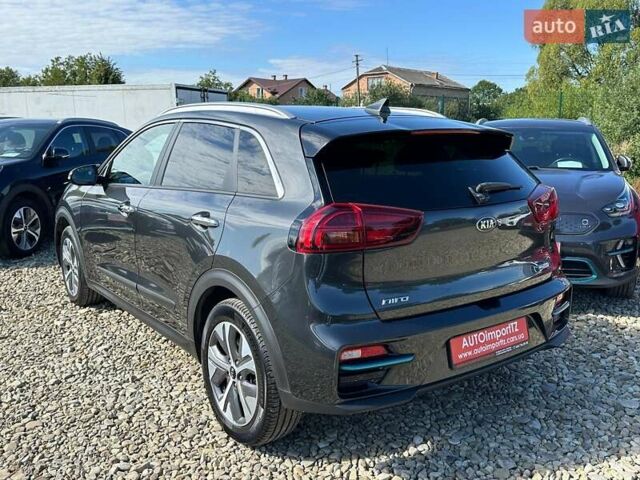 Серый Киа Niro, объемом двигателя 0 л и пробегом 97 тыс. км за 22200 $, фото 19 на Automoto.ua