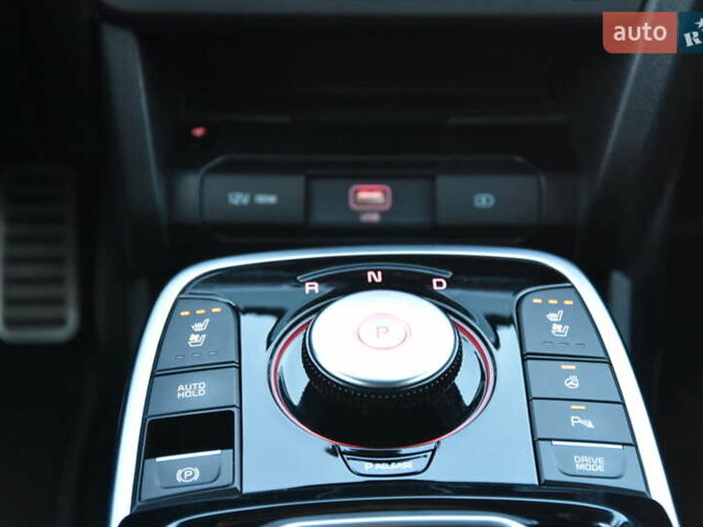 Серый Киа Niro, объемом двигателя 0 л и пробегом 23 тыс. км за 24590 $, фото 28 на Automoto.ua