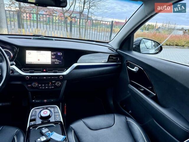Киа Niro 2021 в Бердичеве на Automoto.ua Серый Киа Niro, объемом двигателя 0 л и пробегом 82 тыс. км за 19250 $, фото 101 на Automoto.ua