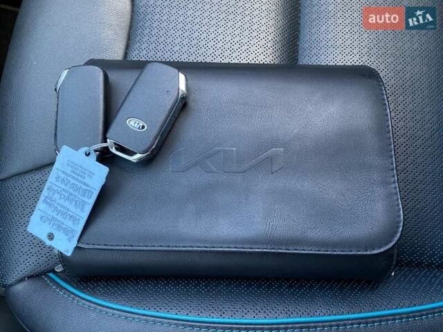 Серый Киа Niro, объемом двигателя 0 л и пробегом 66 тыс. км за 24200 $, фото 40 на Automoto.ua