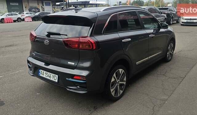Киа Niro 2021 в Киеве на Automoto.ua Серый Киа Niro, объемом двигателя 0 л и пробегом 195 тыс. км за 16800 $, фото 18 на Automoto.ua