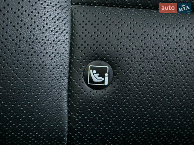 Сірий Кіа Niro, об'ємом двигуна 0 л та пробігом 97 тис. км за 22900 $, фото 84 на Automoto.ua