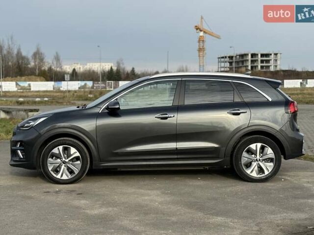 Сірий Кіа Niro, об'ємом двигуна 0 л та пробігом 88 тис. км за 21700 $, фото 7 на Automoto.ua