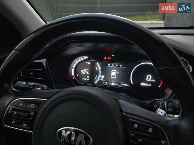Сірий Кіа Niro, об'ємом двигуна 0 л та пробігом 136 тис. км за 18899 $, фото 36 на Automoto.ua