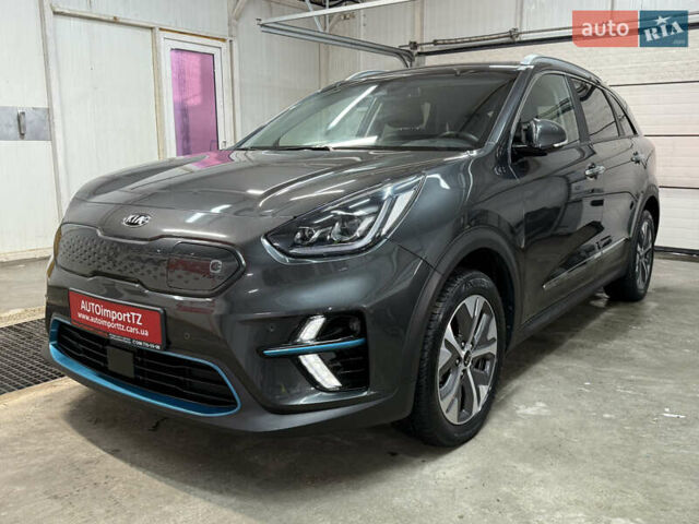 Сірий Кіа Niro, об'ємом двигуна 0 л та пробігом 97 тис. км за 22900 $, фото 13 на Automoto.ua
