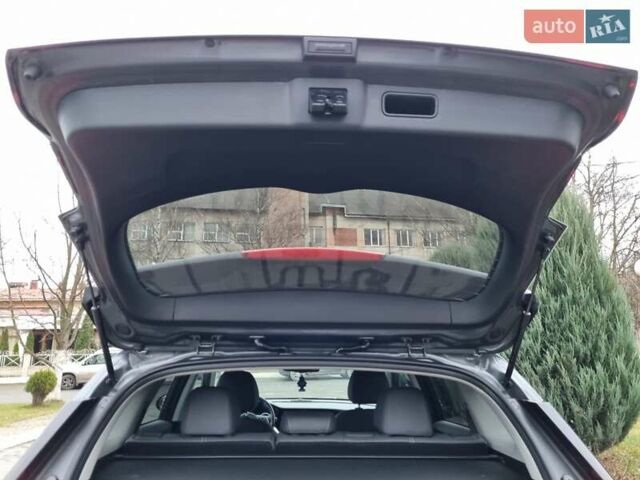 Серый Киа Niro, объемом двигателя 0 л и пробегом 42 тыс. км за 22850 $, фото 12 на Automoto.ua