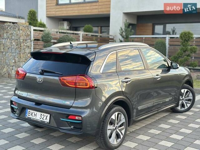 Сірий Кіа Niro, об'ємом двигуна 0 л та пробігом 105 тис. км за 19950 $, фото 19 на Automoto.ua