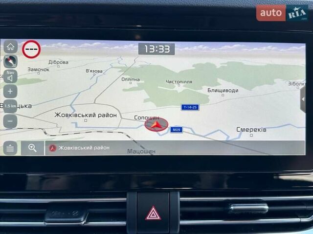 Сірий Кіа Niro, об'ємом двигуна 0 л та пробігом 100 тис. км за 21900 $, фото 9 на Automoto.ua