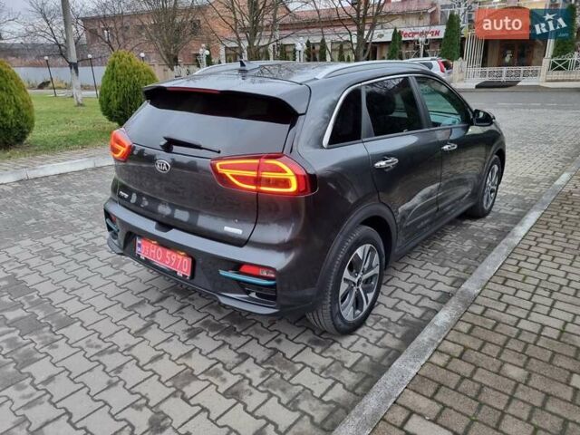Серый Киа Niro, объемом двигателя 0 л и пробегом 42 тыс. км за 22850 $, фото 3 на Automoto.ua