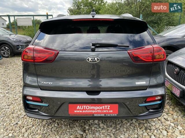Серый Киа Niro, объемом двигателя 0 л и пробегом 67 тыс. км за 23400 $, фото 18 на Automoto.ua
