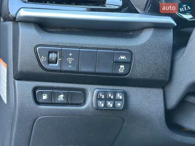 Серый Киа Niro, объемом двигателя 1.6 л и пробегом 57 тыс. км за 24900 $, фото 24 на Automoto.ua