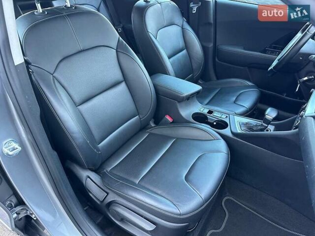 Серый Киа Niro, объемом двигателя 1.6 л и пробегом 57 тыс. км за 24900 $, фото 18 на Automoto.ua