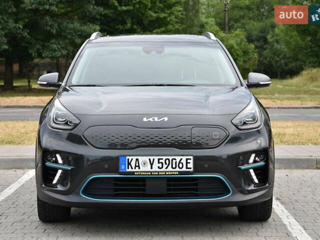 Серый Киа Niro, объемом двигателя 0 л и пробегом 47 тыс. км за 23890 $, фото 2 на Automoto.ua