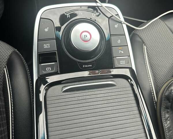 Киа Niro 2021 в Львове на Automoto.ua Серый Киа Niro, объемом двигателя 0 л и пробегом 76 тыс. км за 22700 $, фото 45 на Automoto.ua