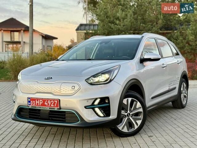 Киа Niro 2021 в Бердичеве на Automoto.ua Серый Киа Niro, объемом двигателя 0 л и пробегом 70 тыс. км за 21350 $, фото 3 на Automoto.ua
