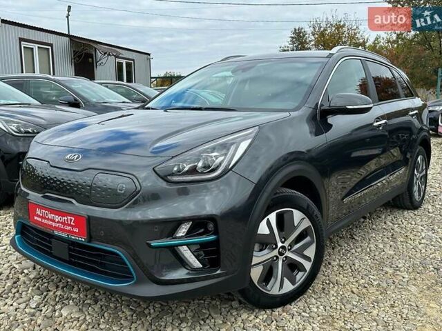 Серый Киа Niro, объемом двигателя 0 л и пробегом 62 тыс. км за 24600 $, фото 20 на Automoto.ua